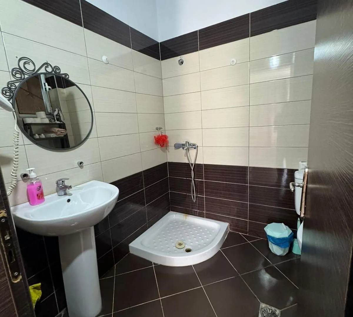 Buzi Central Apartment Sarande 0*,